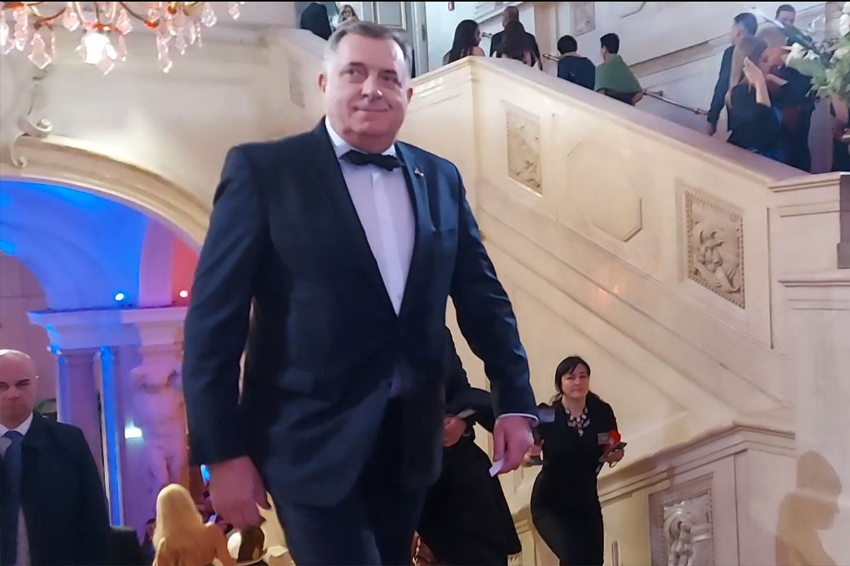 Svetosavski bal u Beču, prisustvuje Dodik (FOTO)