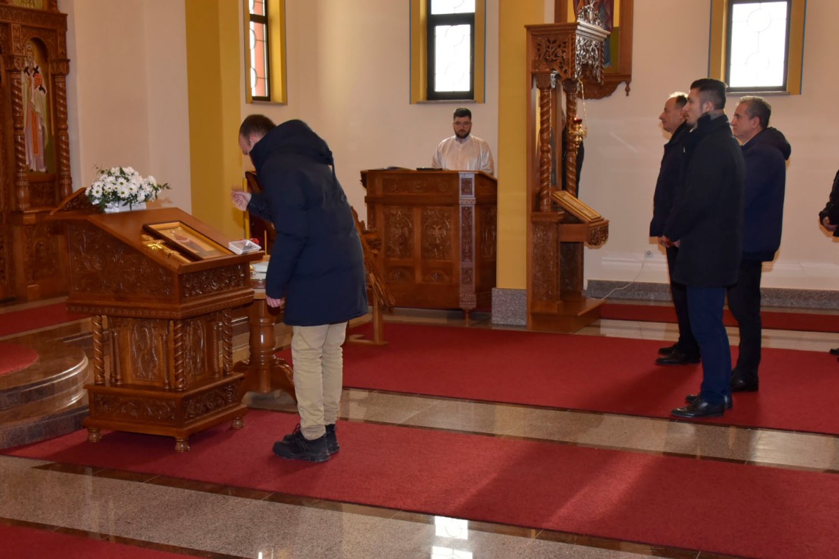 Počelo bogosluženje za Srbe ubijene u Ivanjskoj i Piskavici