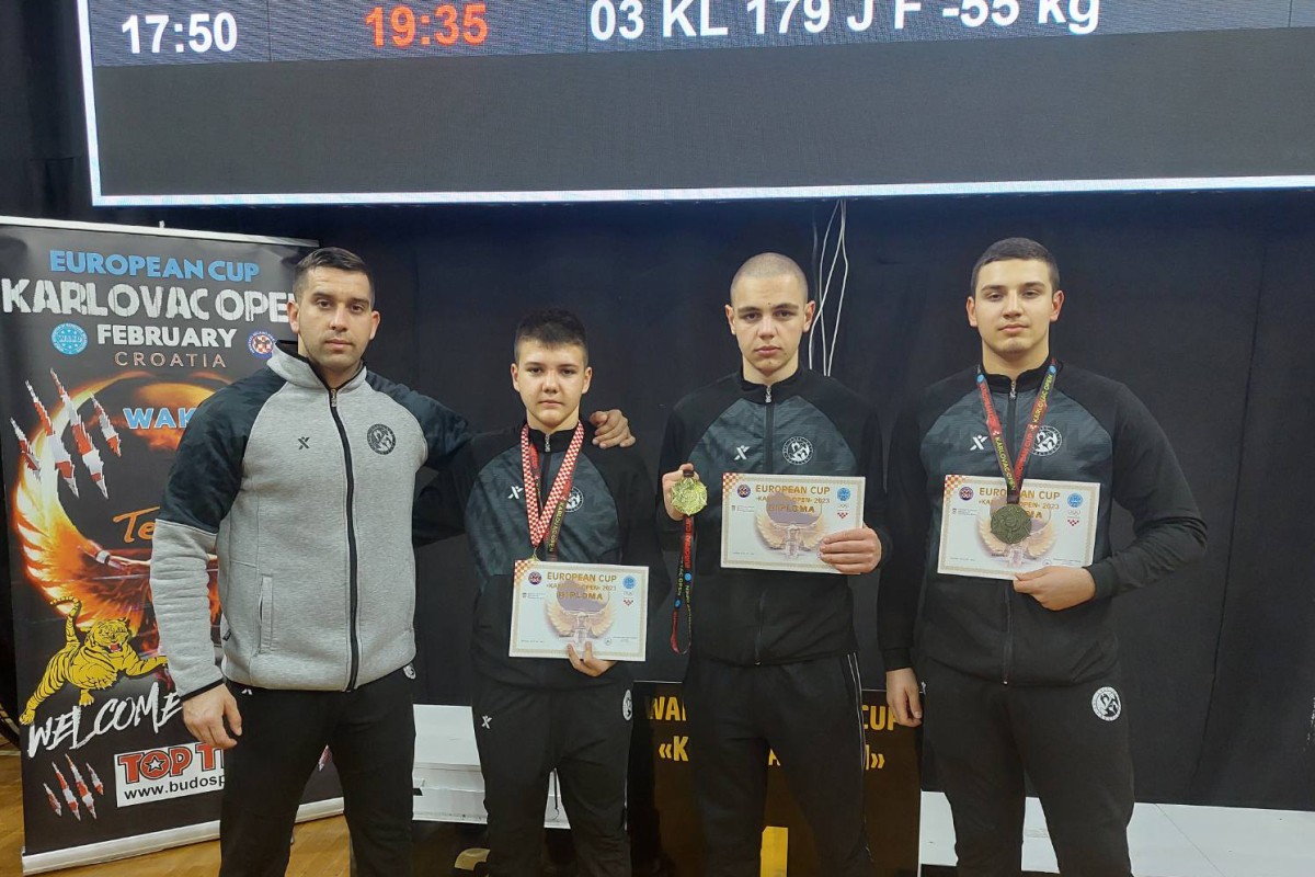 Dva zlata i dvije bronze za kik boksere iz Laktaša