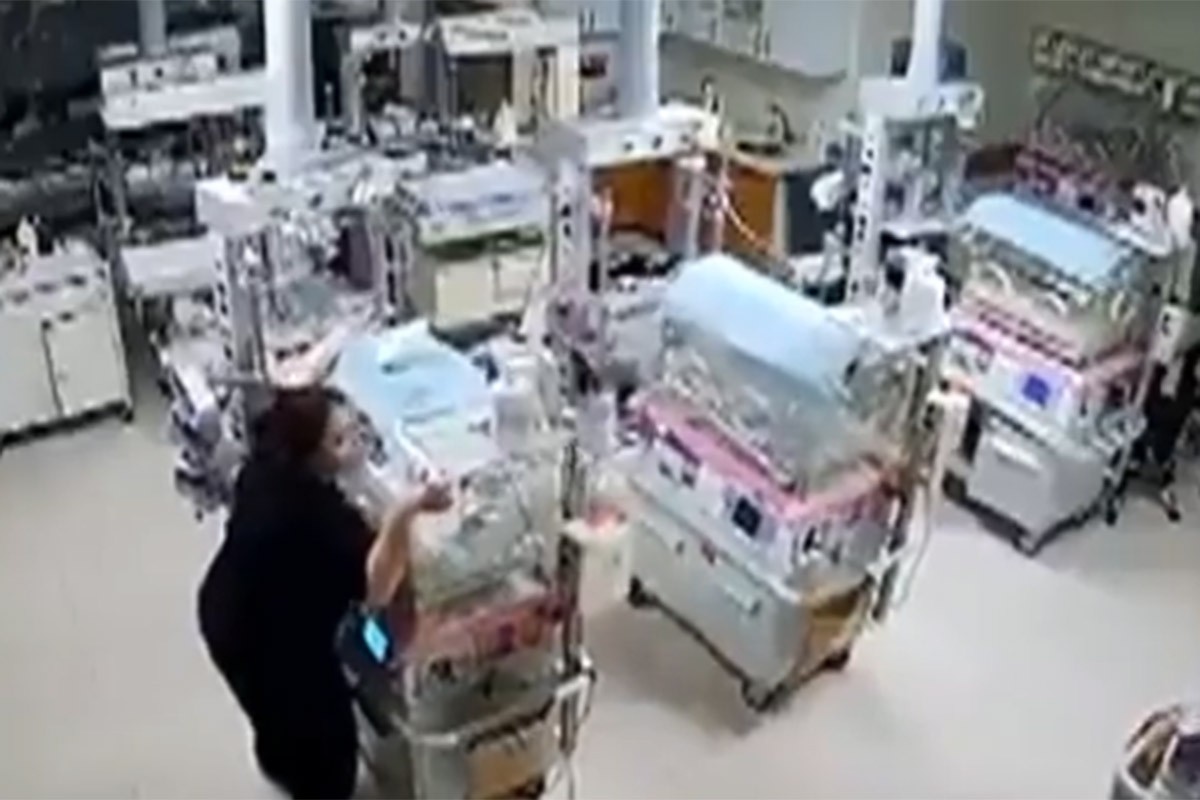 Potresan snimak medicinskih sestara dok čuvaju inkubatore: "Potres trajao predugo"