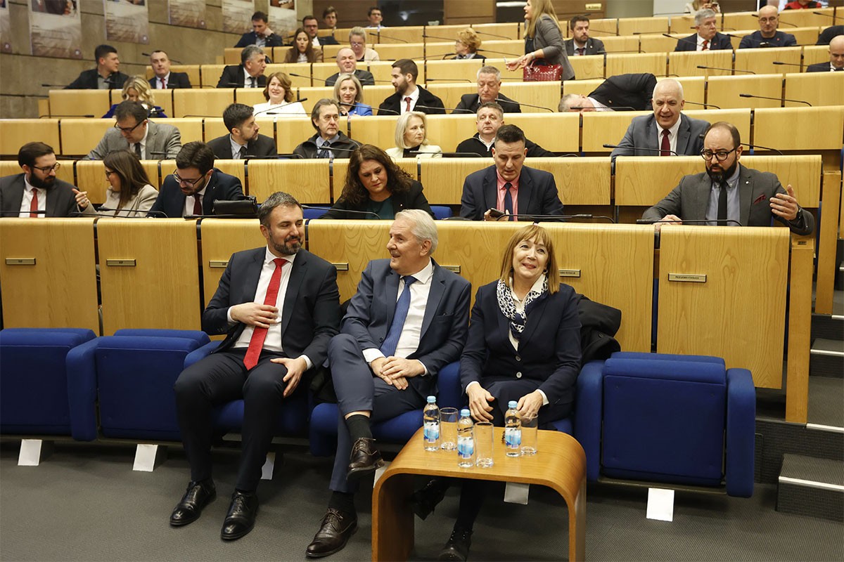 Propao izbor predsjednika FBiH, Lendo se nije pojavio