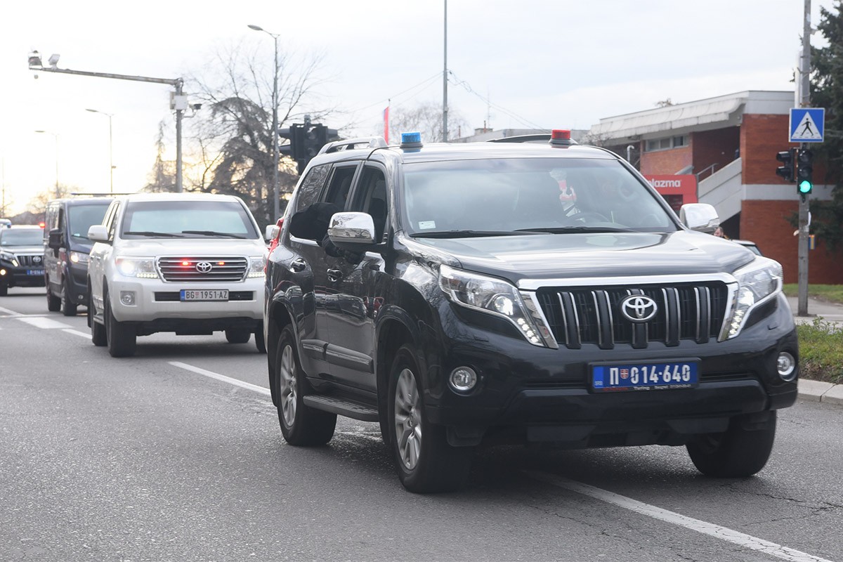 Pripadnici Belivukove grupe u maricama dovedeni u sud