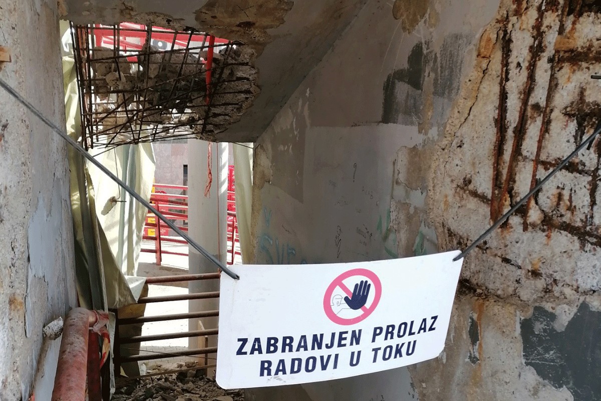Pasarela u Banjaluci opasna za pješake