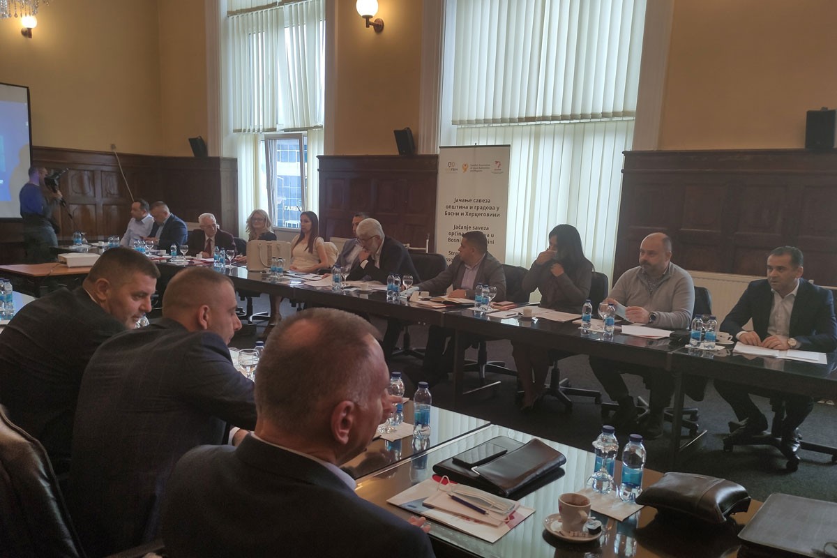 SDS traži hitnu sjednicu Saveza opština zbog visokih računa za struju