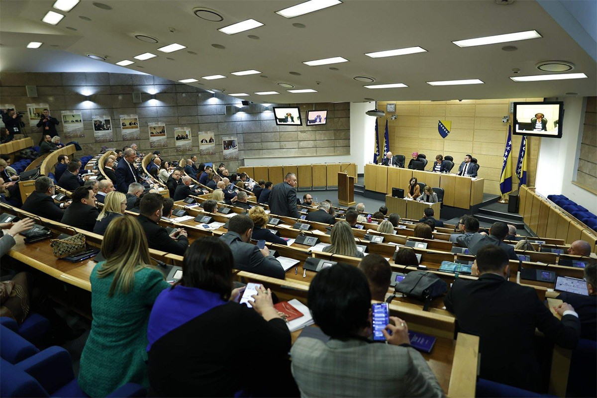 Prekinuli sjednicu i odmah sazvali novu