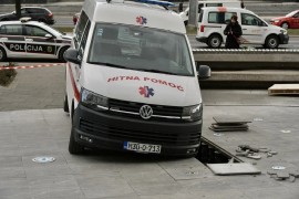 Vozilo Hitne pomoći djelimično propalo ispred Alte