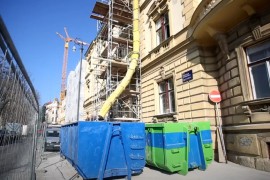 Urušio se dio zgrade u Zagrebu, blokiran saobraćaj