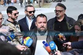 Nijednom novinaru ne smije faliti ni dlaka sa glave
