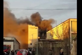 Gori stara zgrada fabrike za preradu mesa (VIDEO)