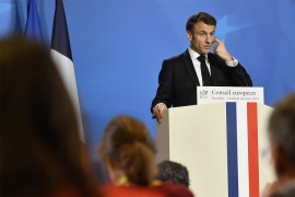 Makron osudio nasilje na protestima i poručio da neće popustiti