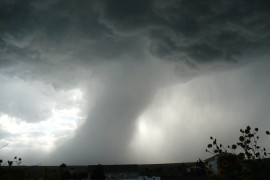 Raste broj žrtava tornada, na desetine povrijeđeno (VIDEO)