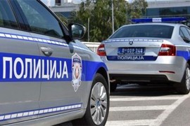 Maloljetnik izbo dvije osobe u kafiću