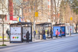 Banjaluka dobila 36 autobuskih stajališta sa punjačima i solarnim ...