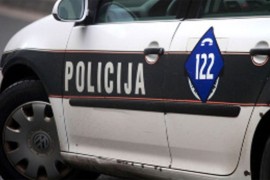 Tri osobe povrijeđene u sudaru tri automobila