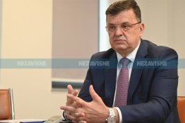 Tegeltija: Bez budžeta do kraja marta, nema novca za plate za 1.741 ...