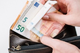 Policiji prijavio da mu je žena ukrala 36.000 evra, ona ga optužila ...