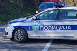 Mladić i djevojka nađeni mrtvi u stanu