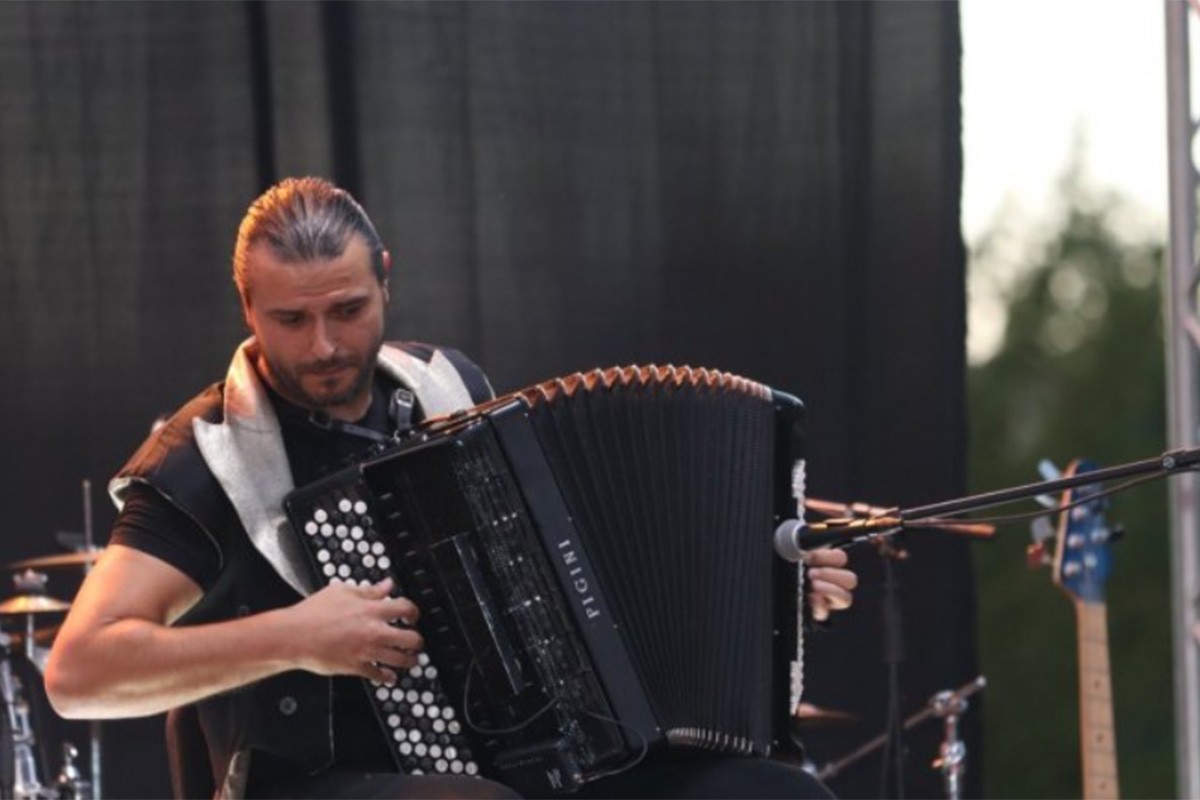 Koncert svjetskog virtuoza na harmonici Dušana Sekulića povodom Dana žena