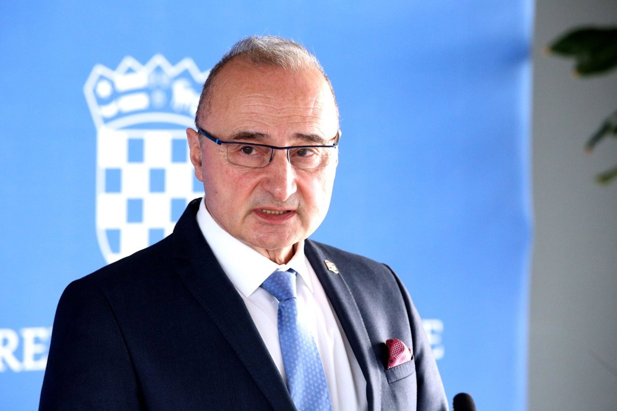 Grlić Radman: Svaka članica EU mora Ukrajini poslati oružje