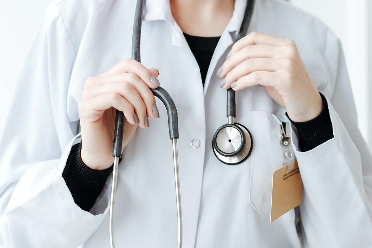 Doktorica i dva medicinara optuženi za nesavjesno liječenje, pacijent preminuo