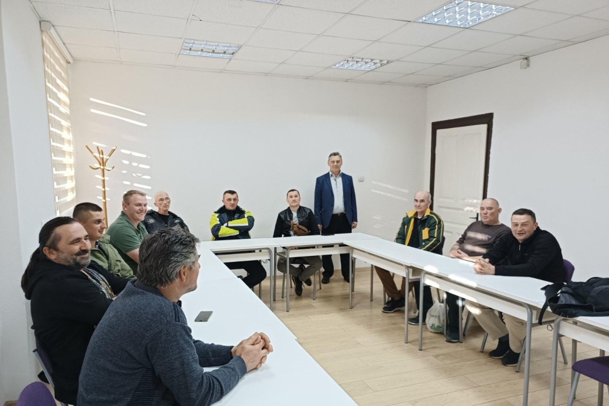 Počele obuke za 10 armirača