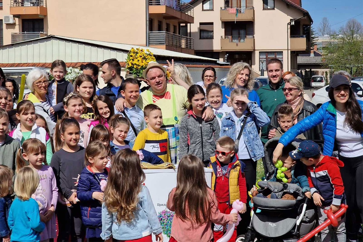 Sadili cvijeće i drveće: Borik dobija novo lice