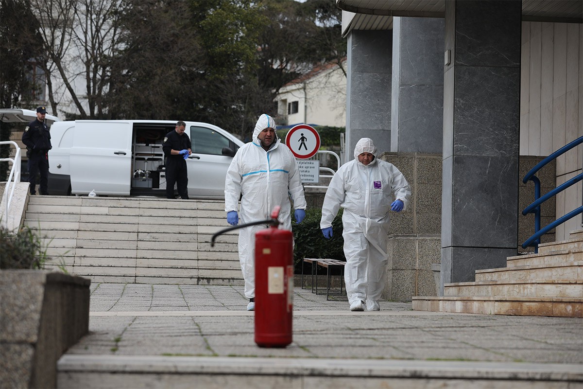 Prosuo tečnost i zapalio zgradu PU Pula