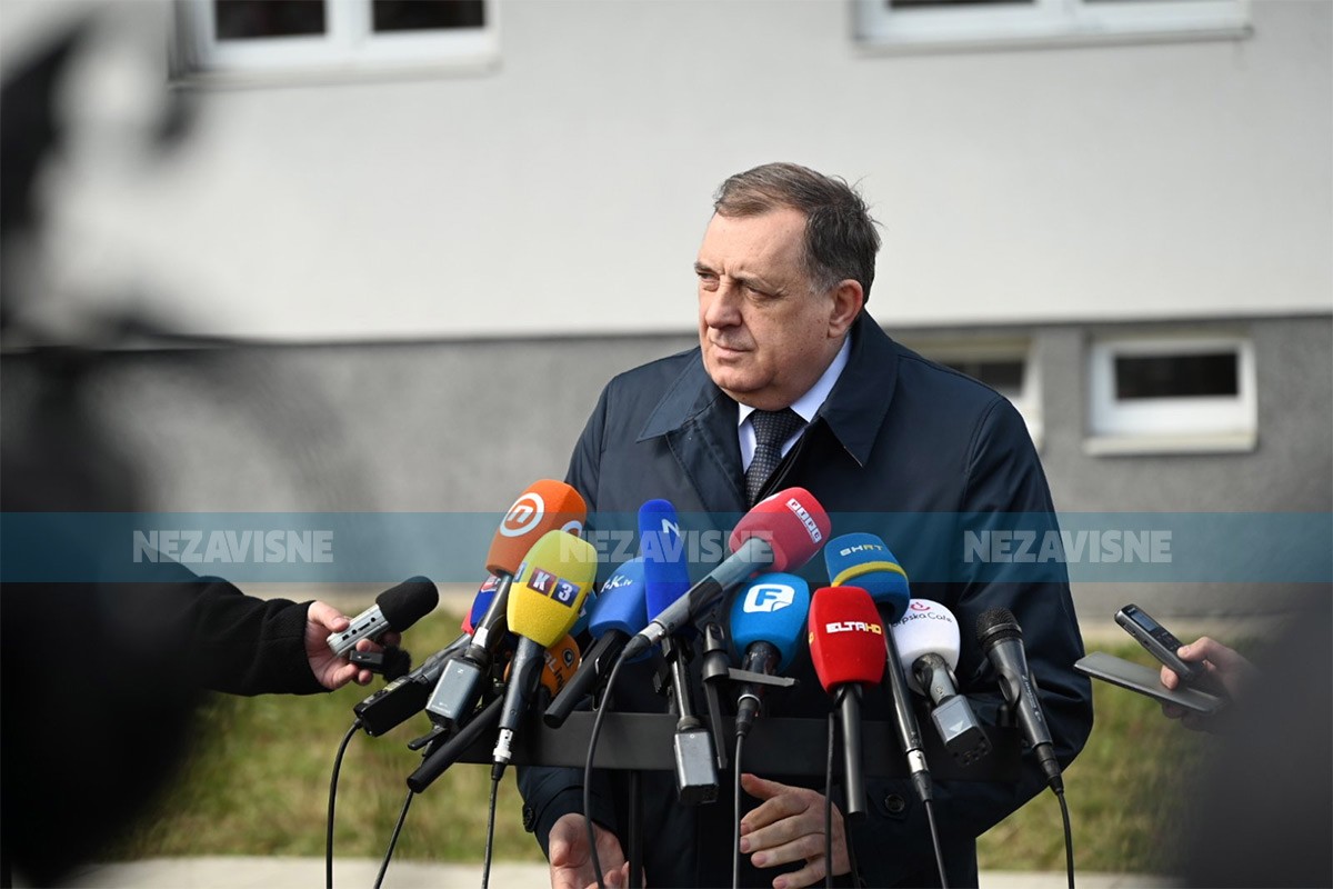 Dodik: Niko nije prekinuo saradnju sa Amerikom