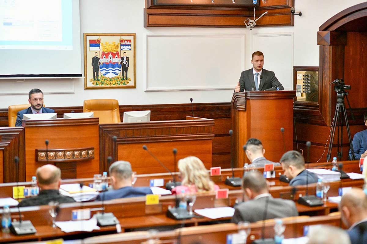 Banjalučki odbornici do popodneva izglasali tek dnevni red