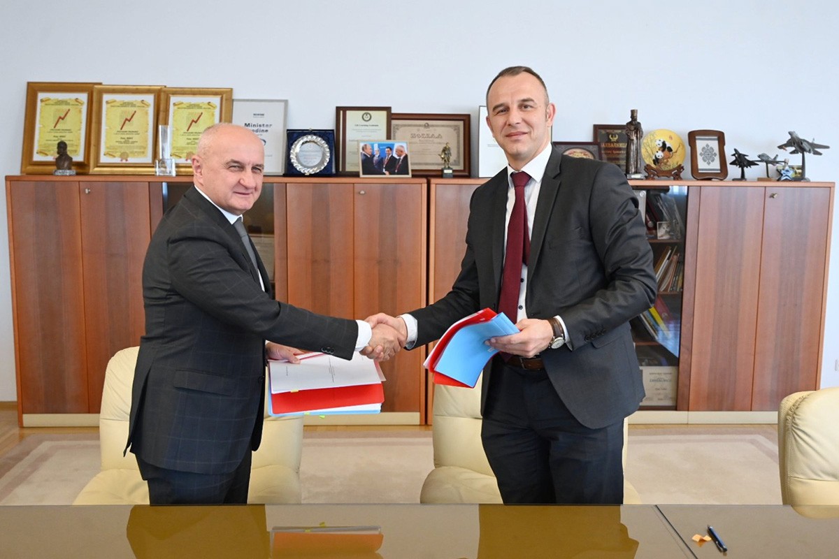 ETMAX potpisao ugovor o koncesiji i uplatio sedam miliona KM za Solarni park u Nevesinju