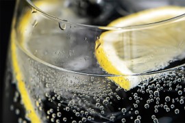 Sve jutarnje prednosti vode sa limunom