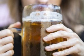 Djevojčica umrla od trovanja alkoholom na svoj rođendan
