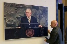 Ogromna fotografija Tuđmana pala sa zida tokom Plenkovićevog ...