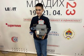 Otvoren "Inost mladih": Osnovac iz Prnjavora izumio robota koji daje ...