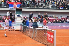 Đoković na terenu, tribine popunjene do posljednjeg mjesta (FOTO ...