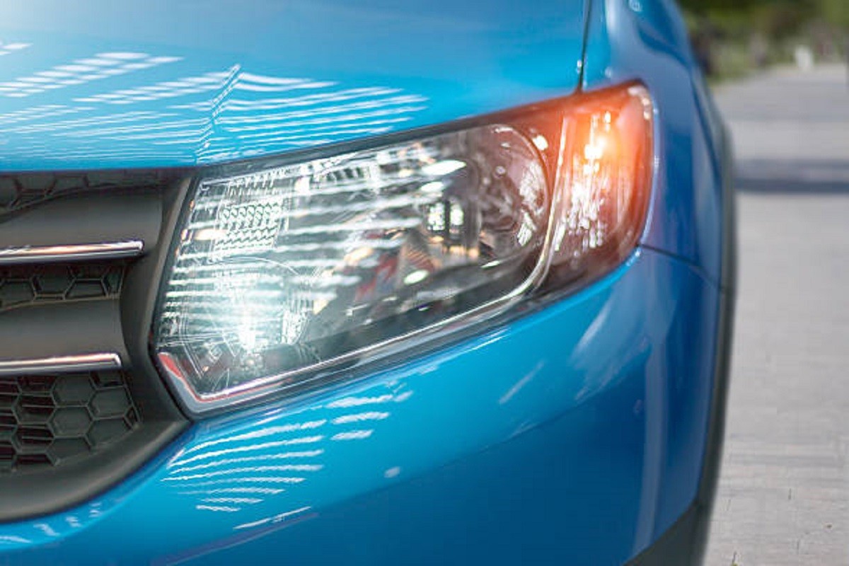 Za vozače automobila od danas nisu obavezna dnevna svjetla