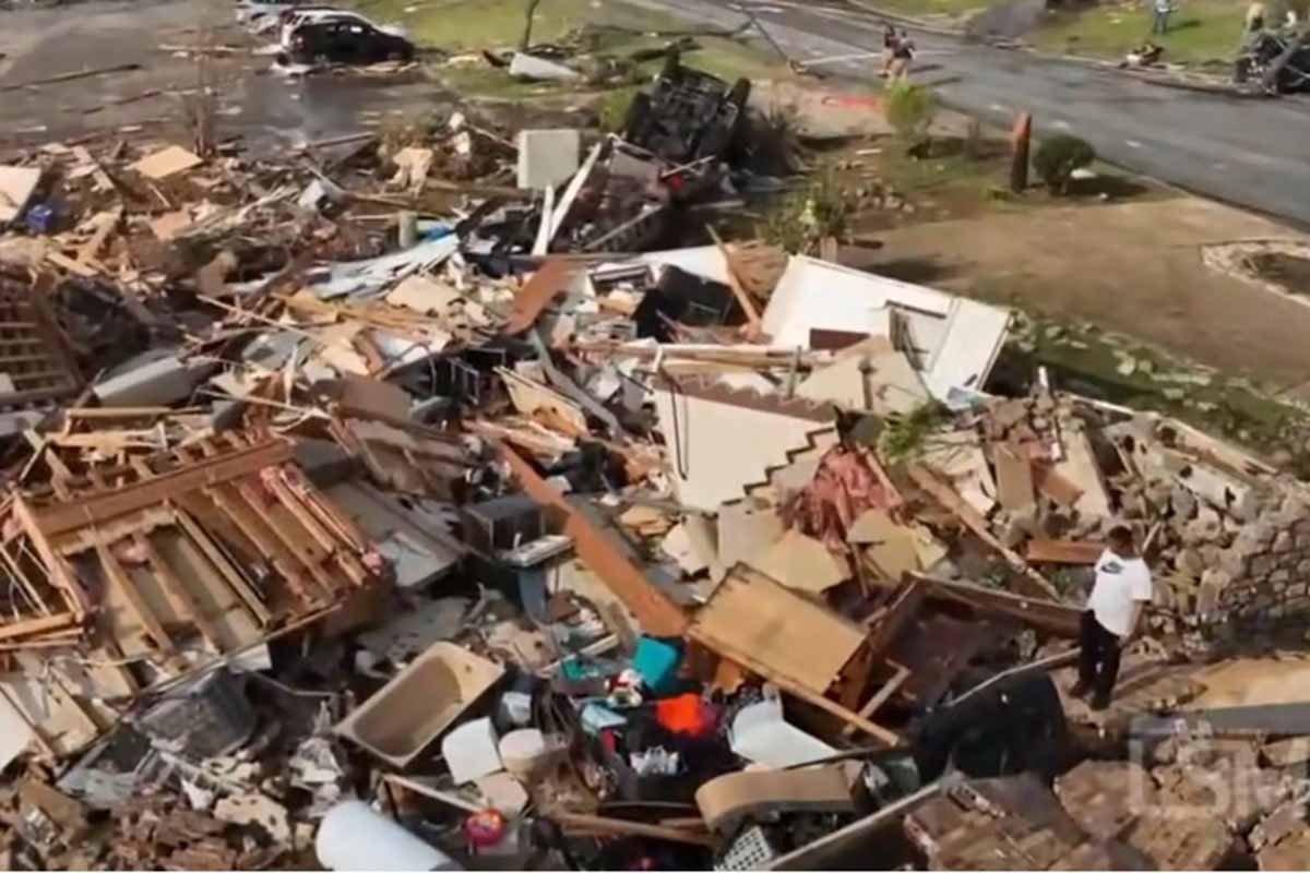 Raste broj žrtava tornada u SAD (VIDEO)