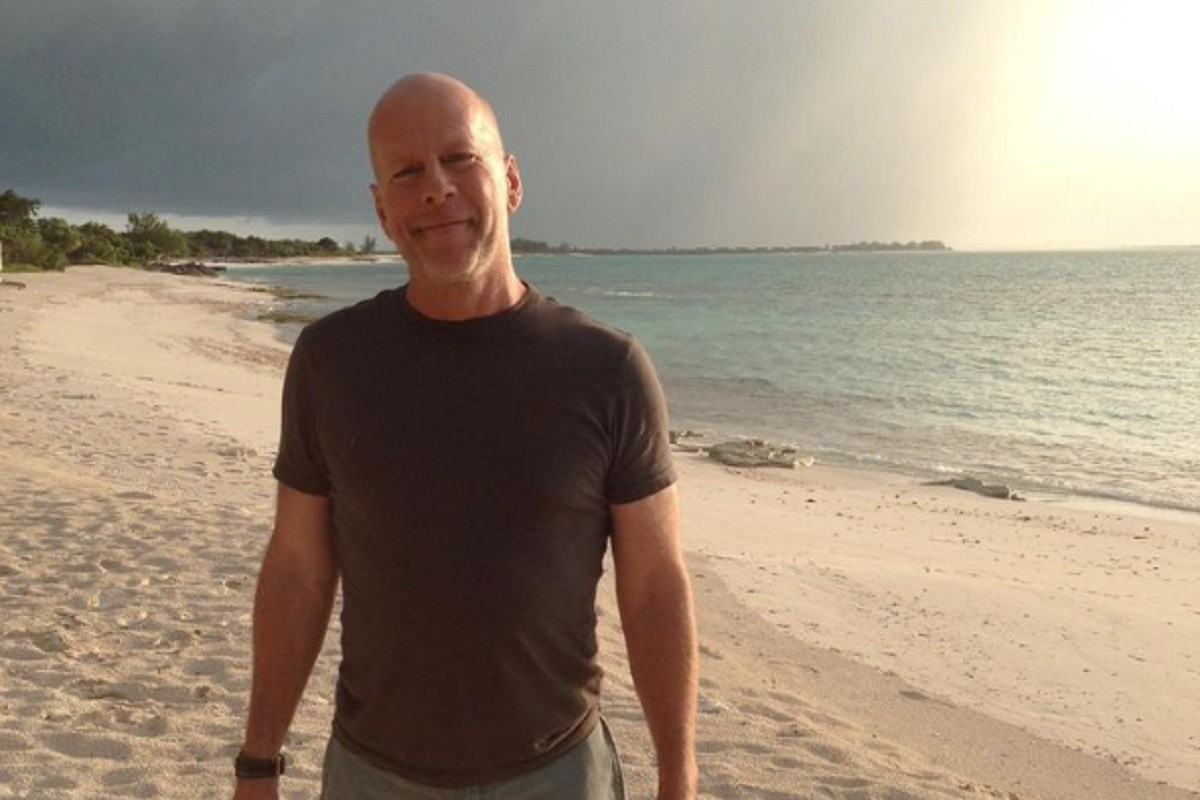 Porodica objavila dosad neviđene snimke Brusa Vilisa (VIDEO)