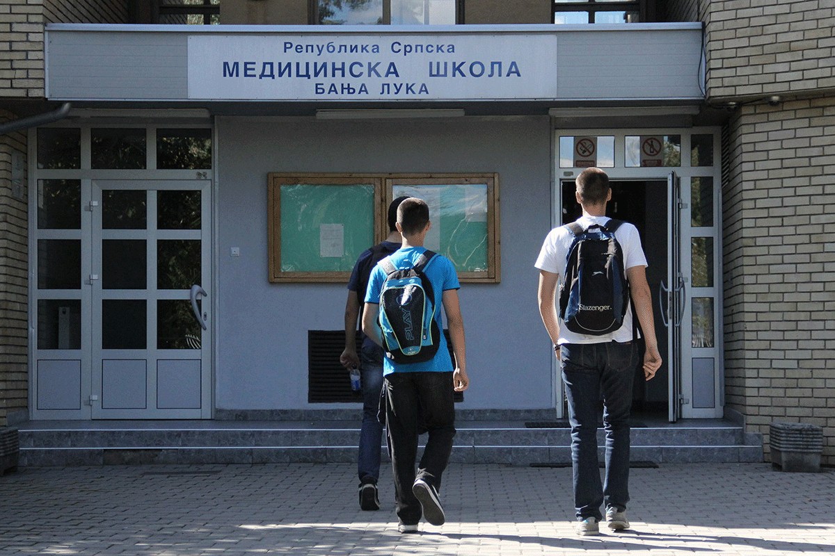 Učenici Medicinske škole u Banjaluci pomažu bolesnom dječaku
