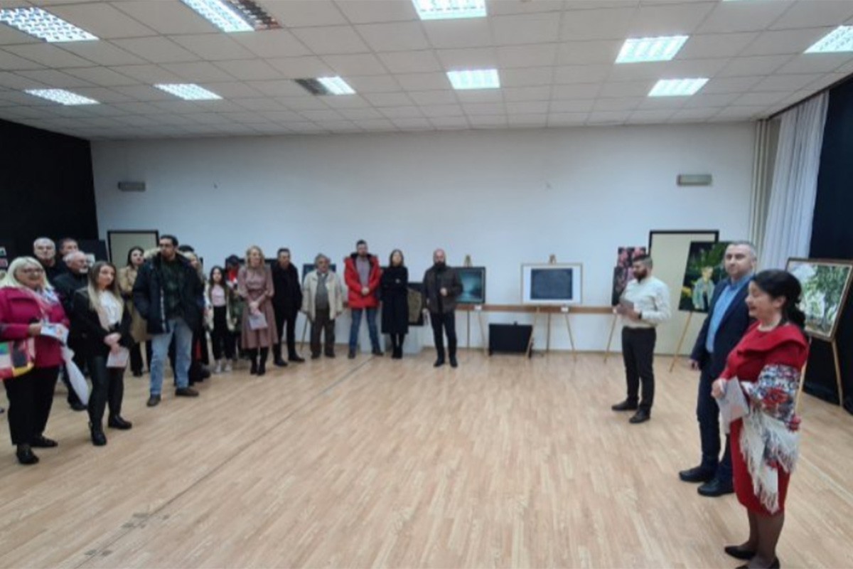 Na likovnom salonu radove predstavilo 16 umjetnika