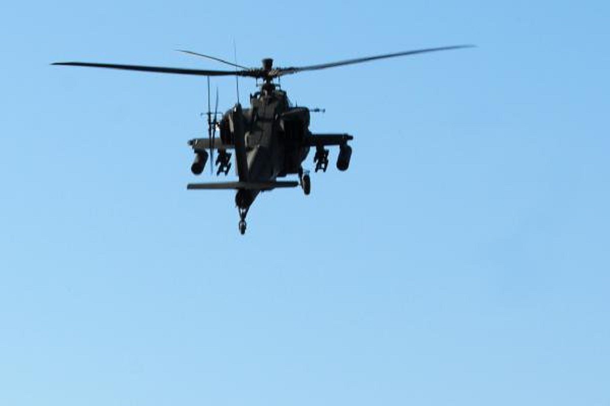 Japanski vojni helikopter s 10 ljudi srušio se u more