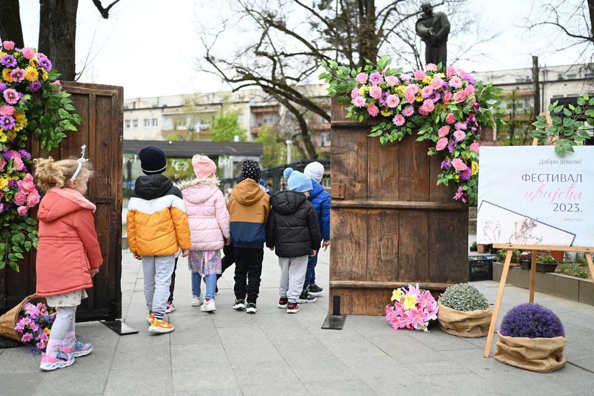 Otvoren "Festival cvijeća" u Banjaluci: Cvjetna čarolija u susret proljeću