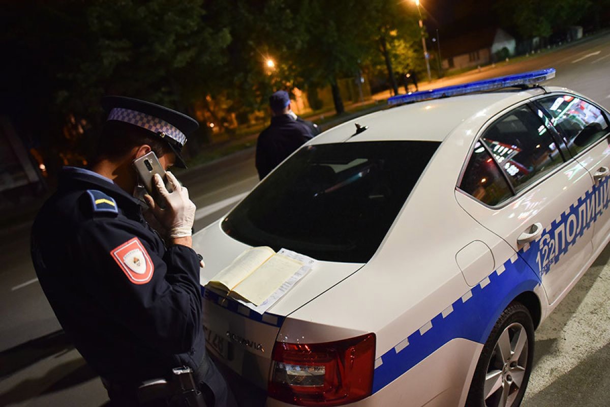 Troje mrtvih u saobraćajnoj nesreći kod Mrkonjić Grada