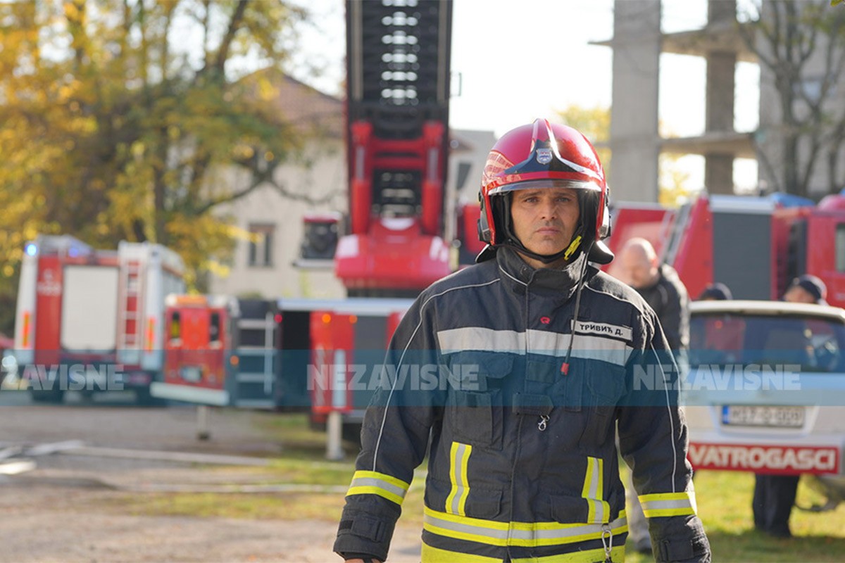Veliki požar u Bijeljini, zapalila se hala fabrike