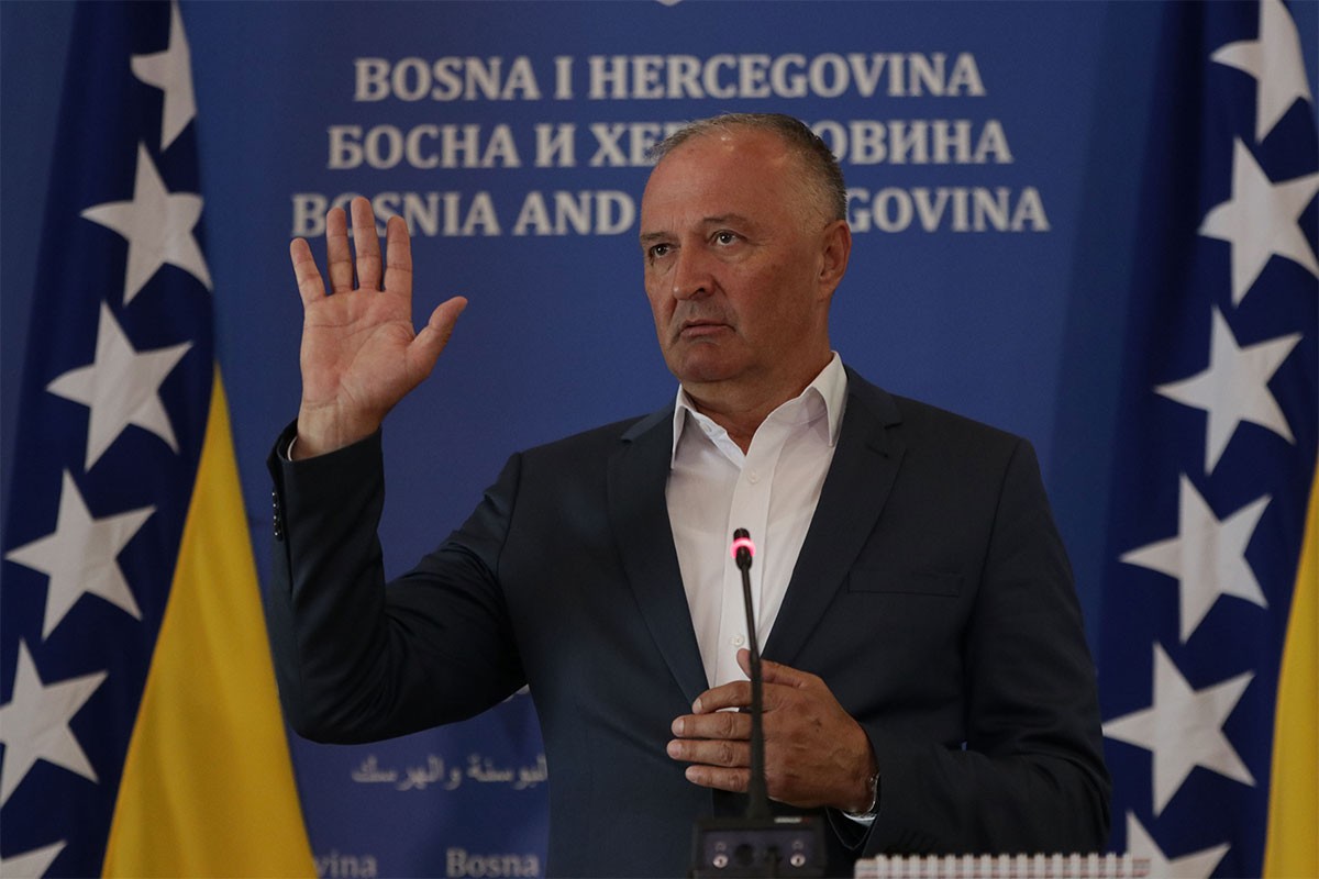 O finansijama BiH u svijetu govori ministar odbrane