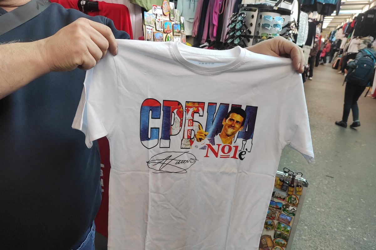 Majice sa likom Đokovića hit u Banjaluci (FOTO)