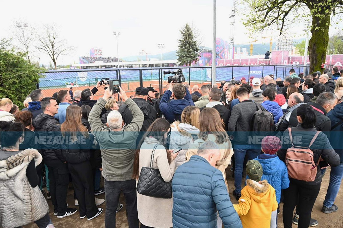 Veliko interesovanje za trening Đokovića, građani oduševljeni (FOTO/VIDEO)