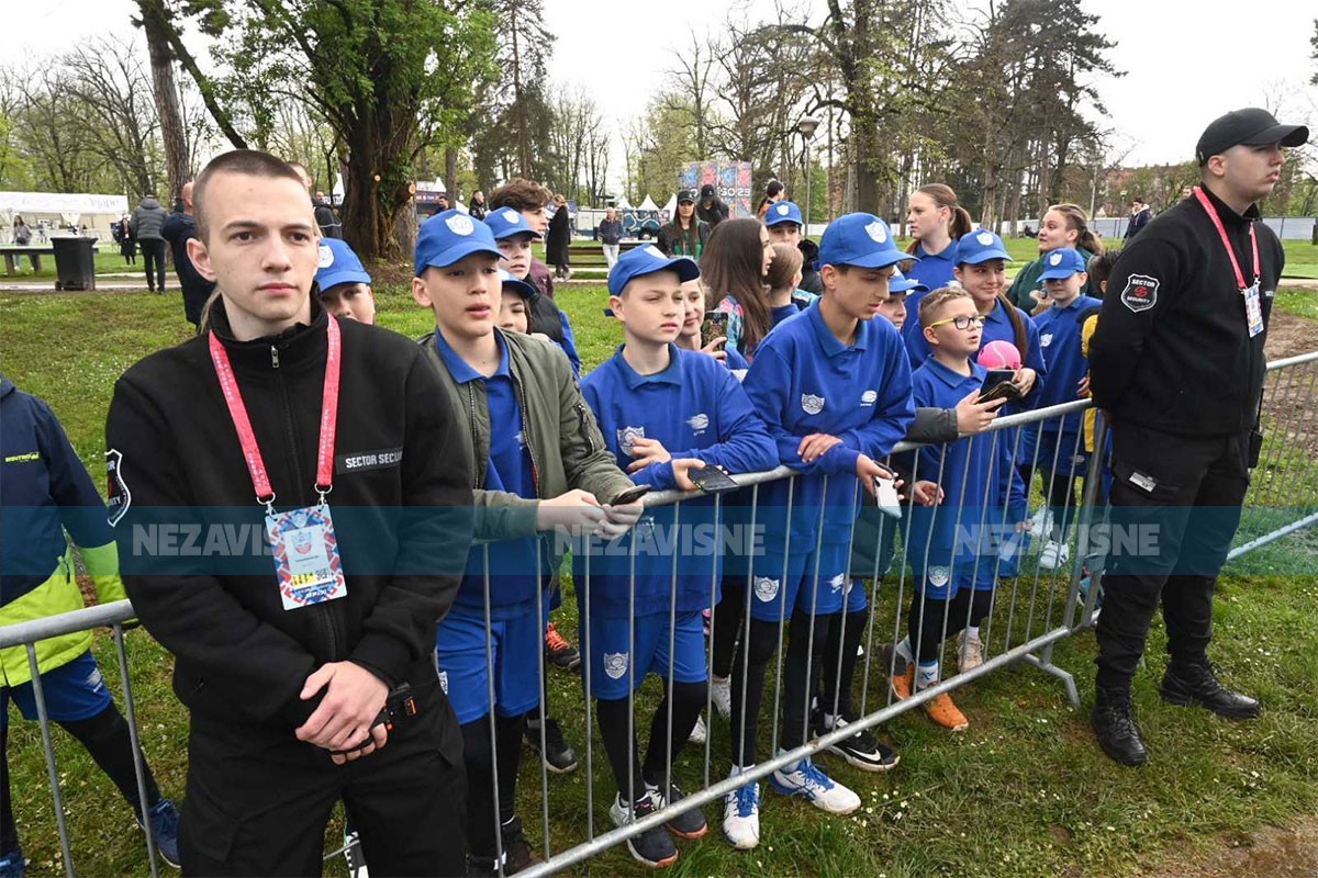 Podrška za Novaka od najmlađih (VIDEO)