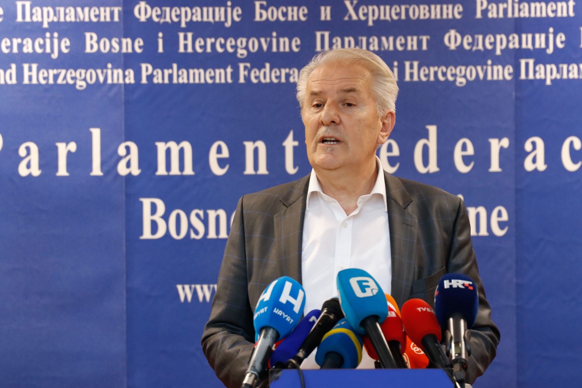 SDA želi koncentracionu vladu, SDP čeka Šmita