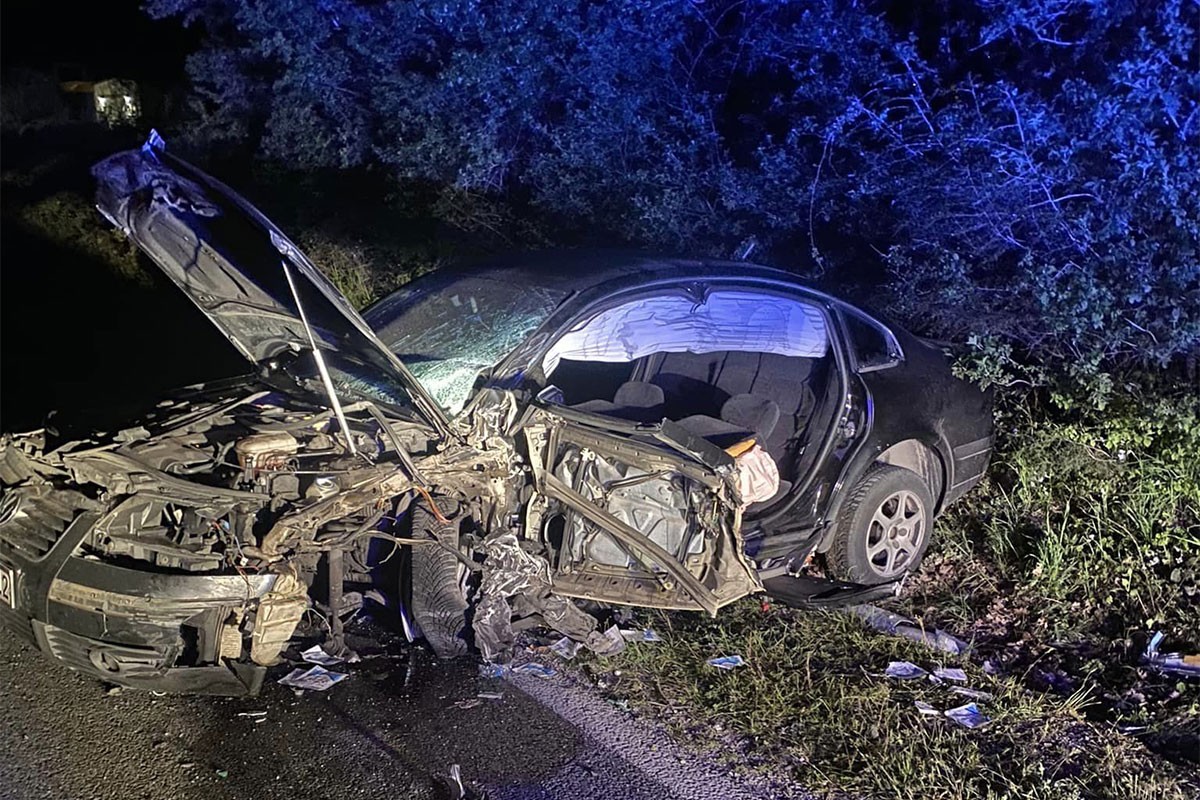 Težak sudar kod Mostara, intervenisali i vatrogasci (FOTO)